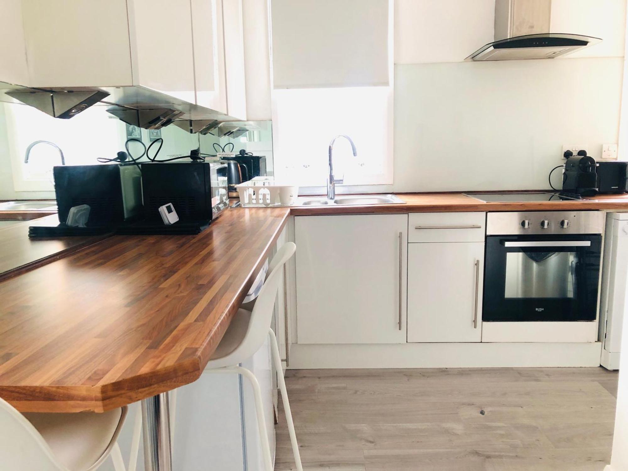 Bright Chiswick Apartment - Great Location London Eksteriør bilde