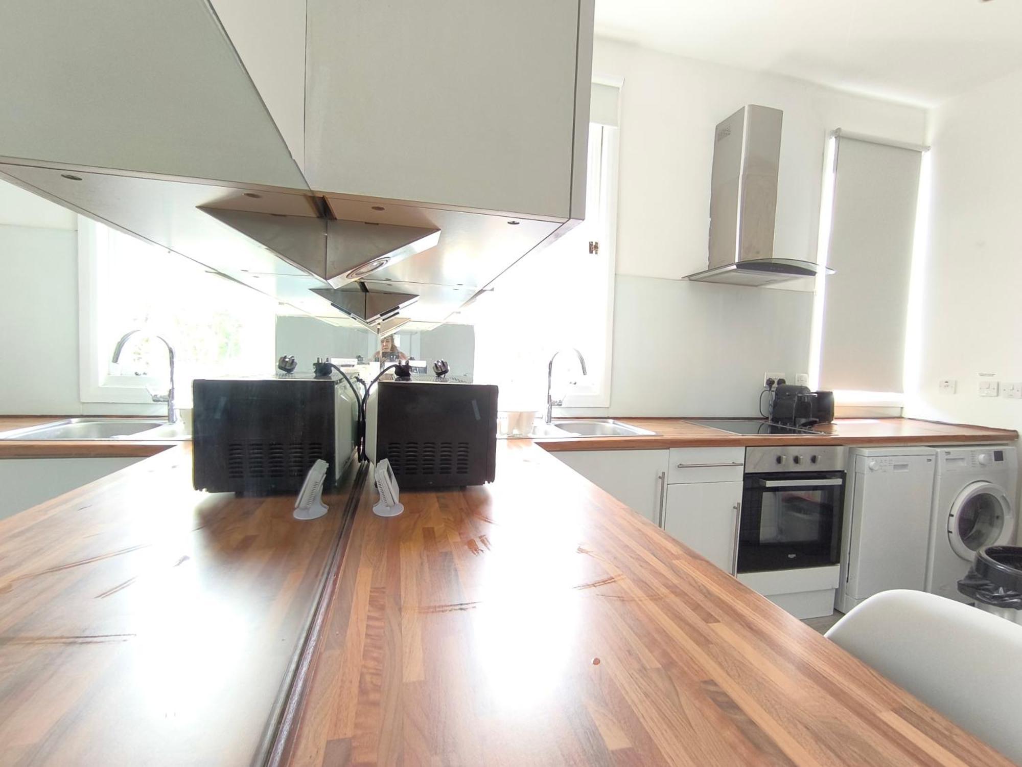 Bright Chiswick Apartment - Great Location London Eksteriør bilde
